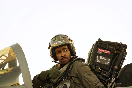 Jay Ellis movie Top Gun: Maverick HD Desktop Wallpaper | Background Image