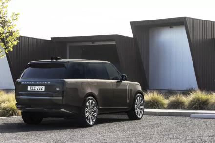 vehicle Range Rover SE P400 HD Desktop Wallpaper | Background Image