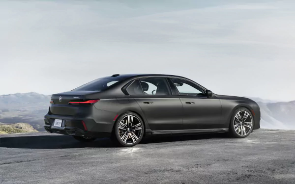 vehicle BMW 760i xDrive HD Desktop Wallpaper | Background Image