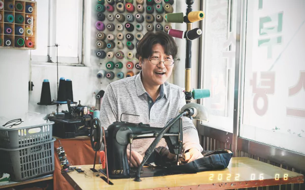 movie Broker HD Desktop Wallpaper | Background Image