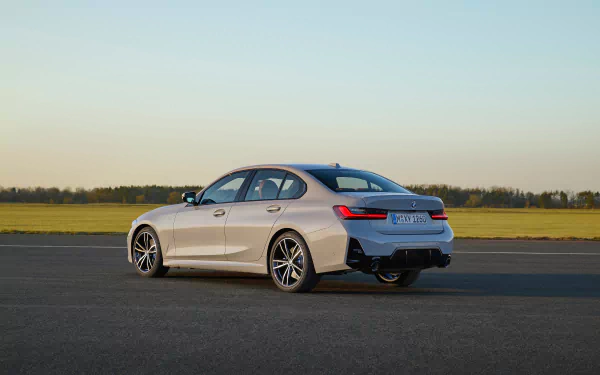 vehicle BMW 330i HD Desktop Wallpaper | Background Image