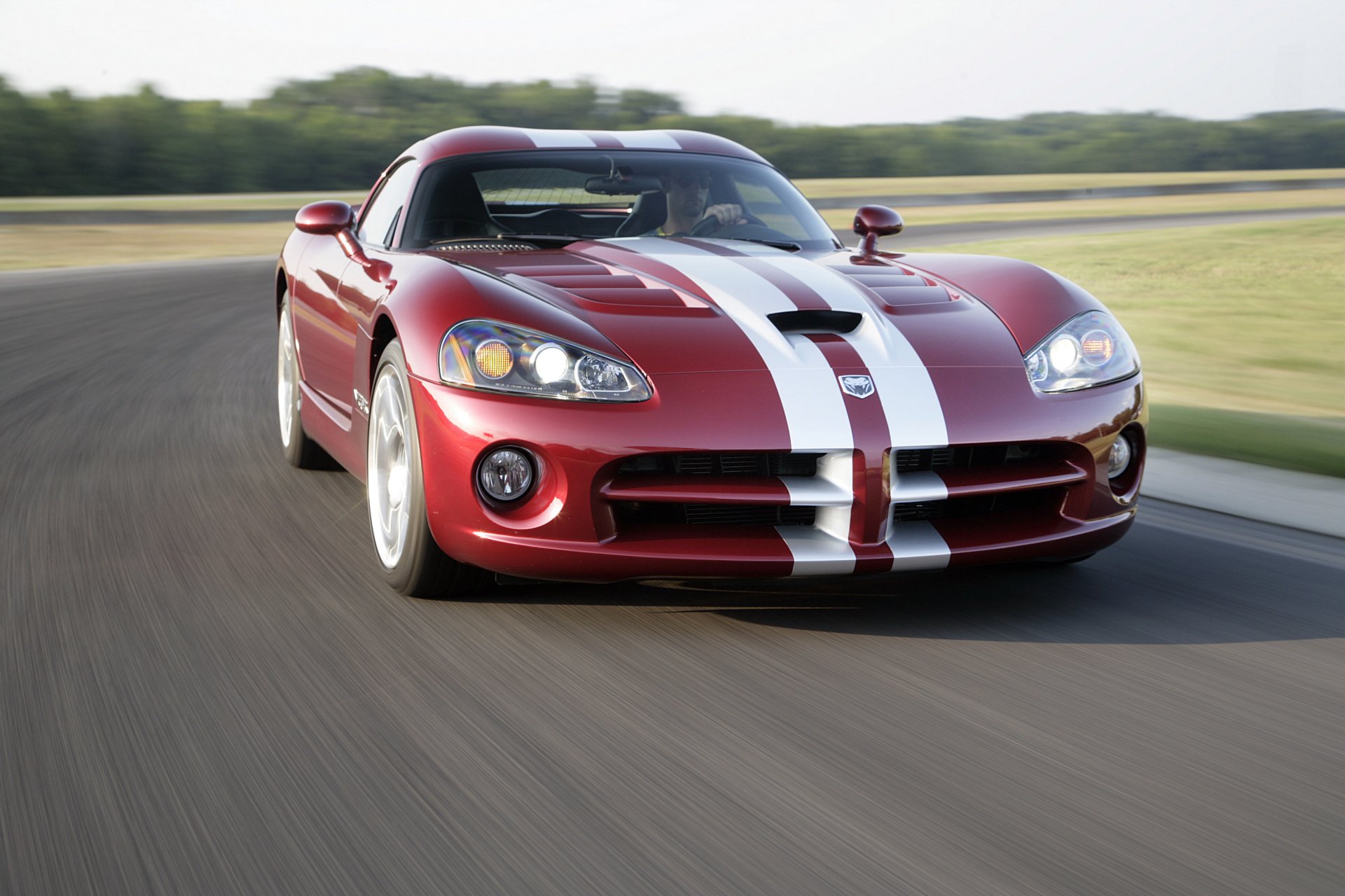 Download Vehicle Dodge Viper SRT-10 HD Wallpaper