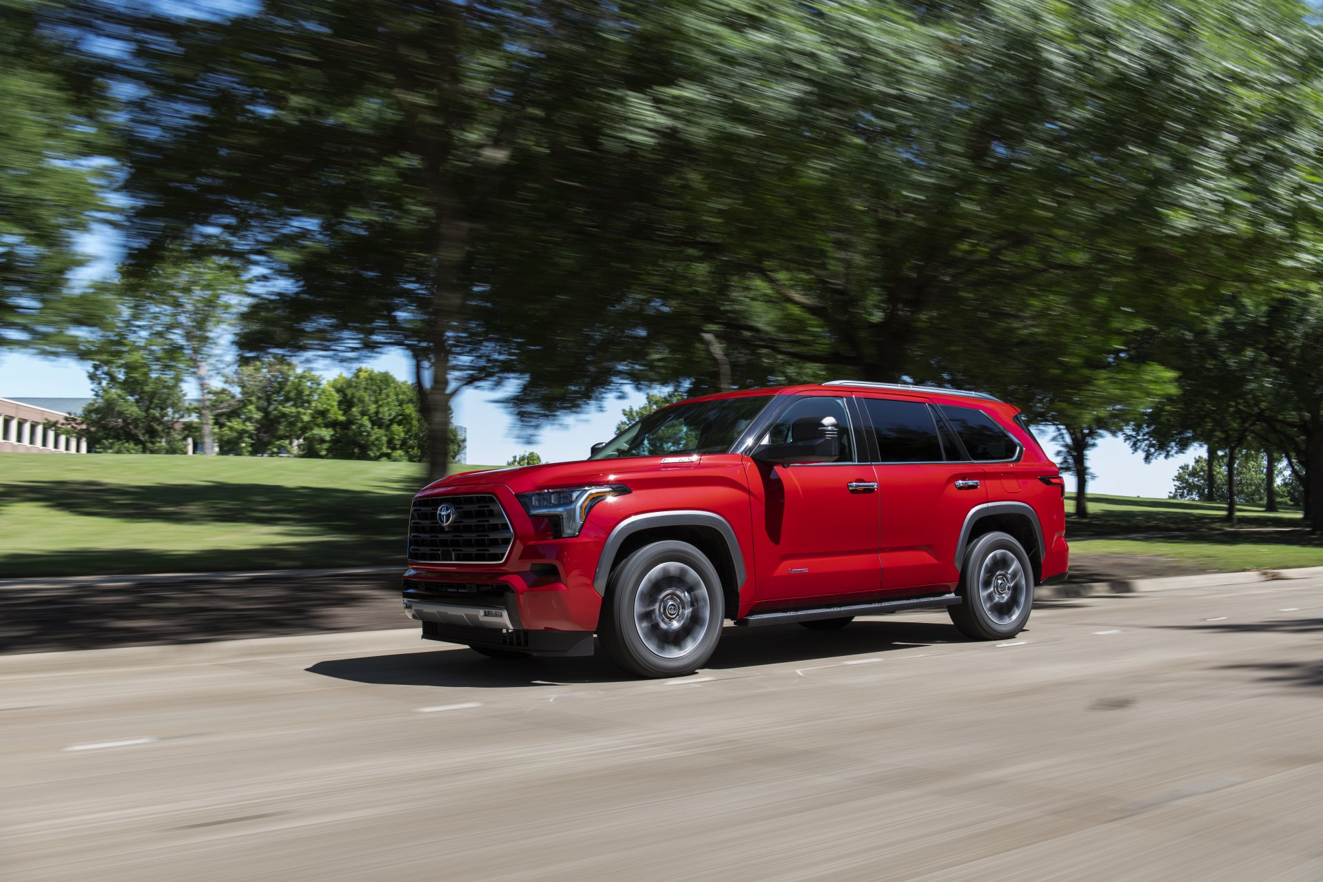 Download Vehicle Toyota Sequoia 8k Ultra HD Wallpaper