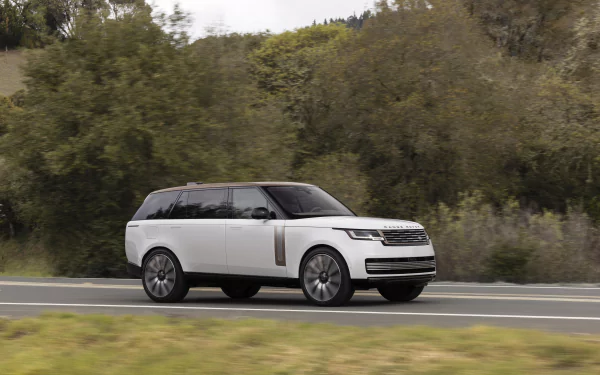  2023 Range Rover SV Serenity P530 LWB