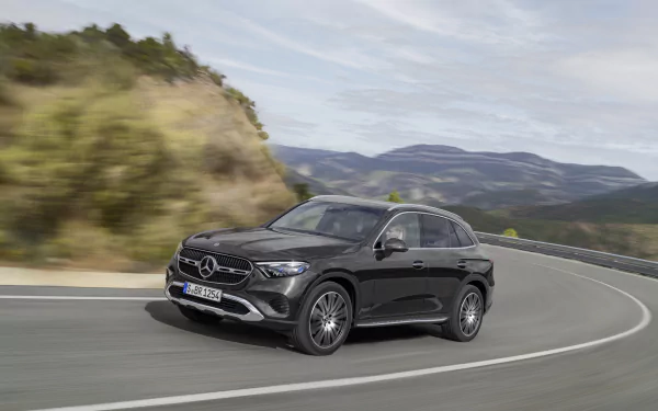  Mercedes-Benz GLC 300 4MATIC Avantgarde
