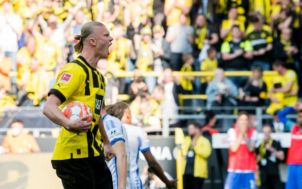 Sports Erling Haaland Soccer Player Borussia Dortmund HD Wallpaper | Background Image