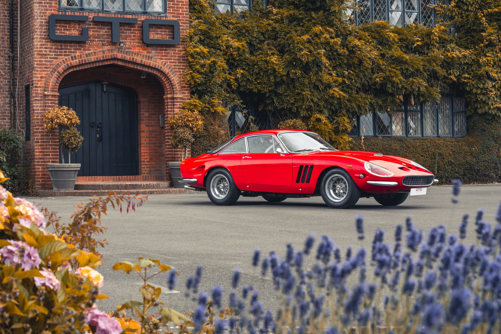 Download Vehicle Ferrari 250 GT Berlinetta 4k Ultra HD Wallpaper