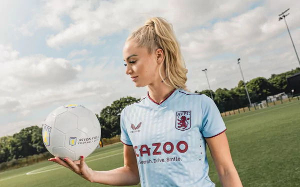 blonde Aston Villa F.C. soccer Alisha Lehmann Sports HD Desktop Wallpaper | Background Image