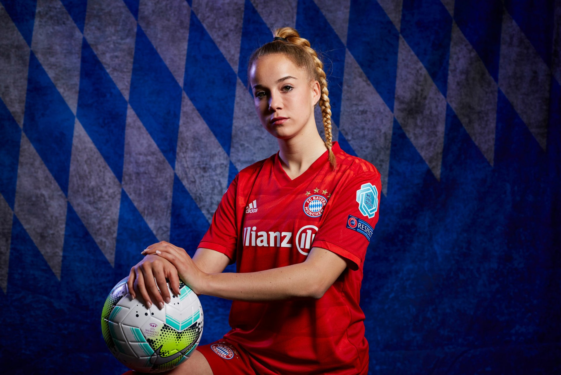 Download FC Bayern Munich (Women) Giulia Gwinn Sports HD Wallpaper