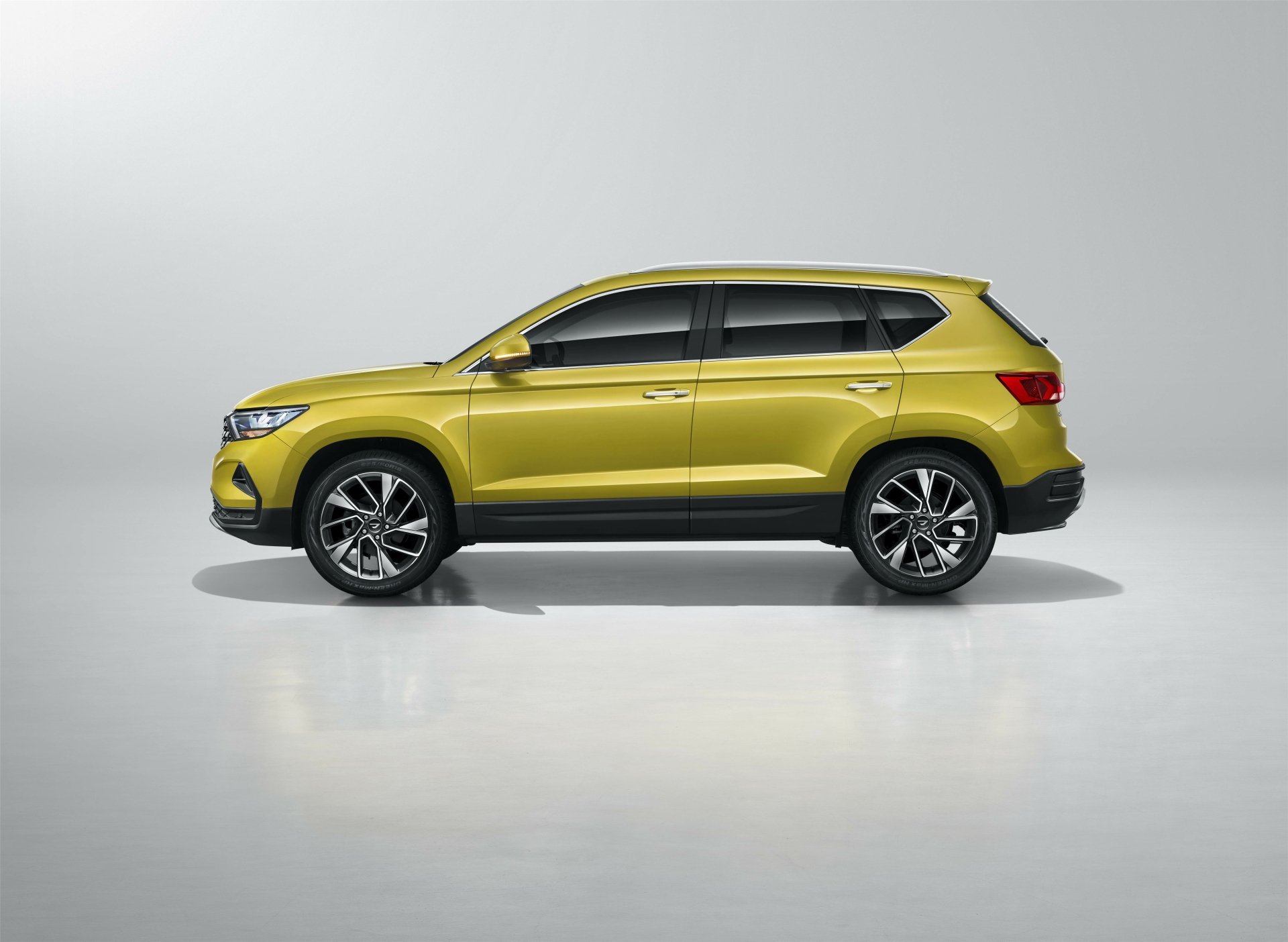 Download Vehicle Jetta VS5 4k Ultra HD Wallpaper