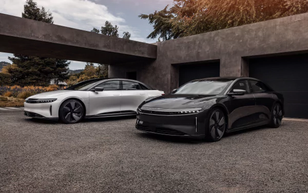  2023 Lucid Air Grand Touring Stealth