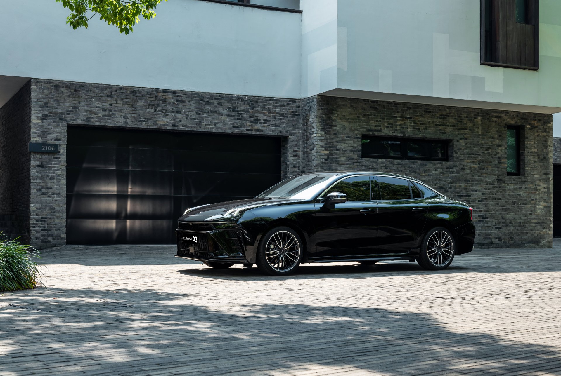 Download Vehicle Lynk & Co 03 8k Ultra HD Wallpaper