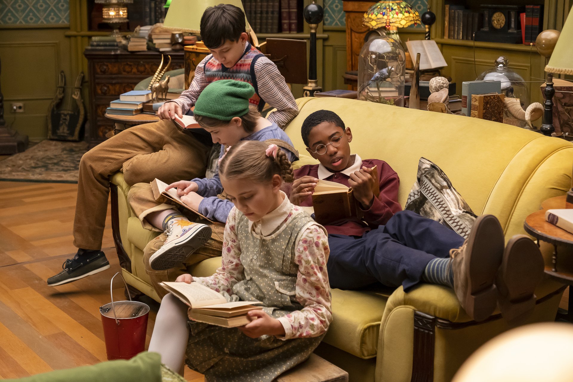 download-tv-show-the-mysterious-benedict-society-hd-wallpaper