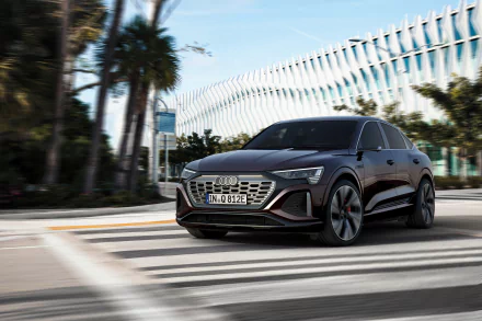  Audi Q8 Sportback 55 e-tron quattro