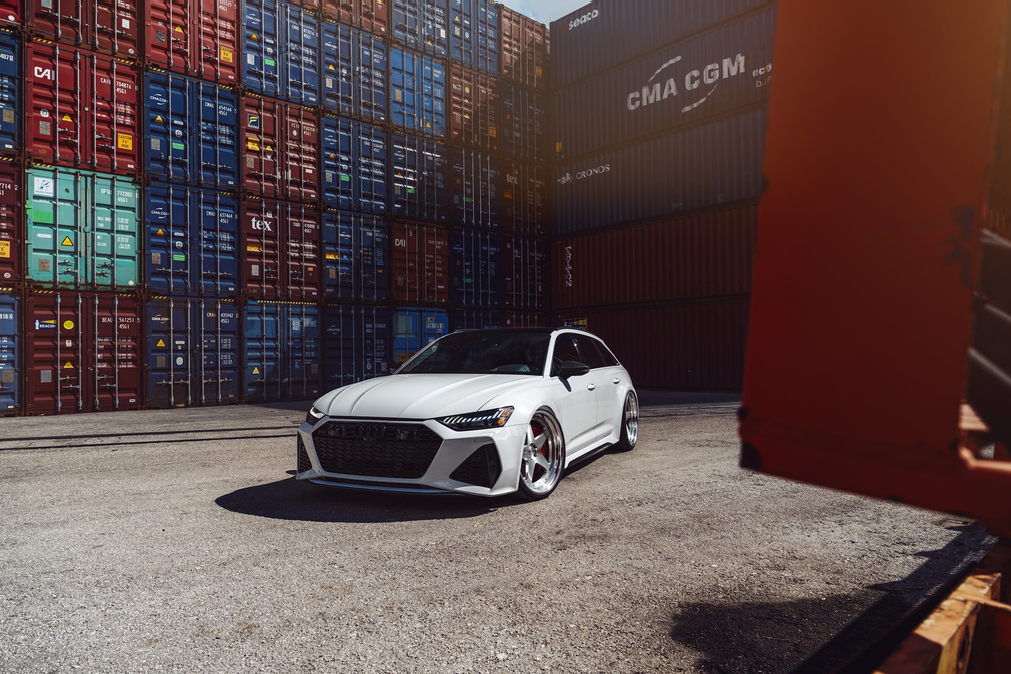 Vehicles Audi RS6 Avant HD Wallpaper | Background Image