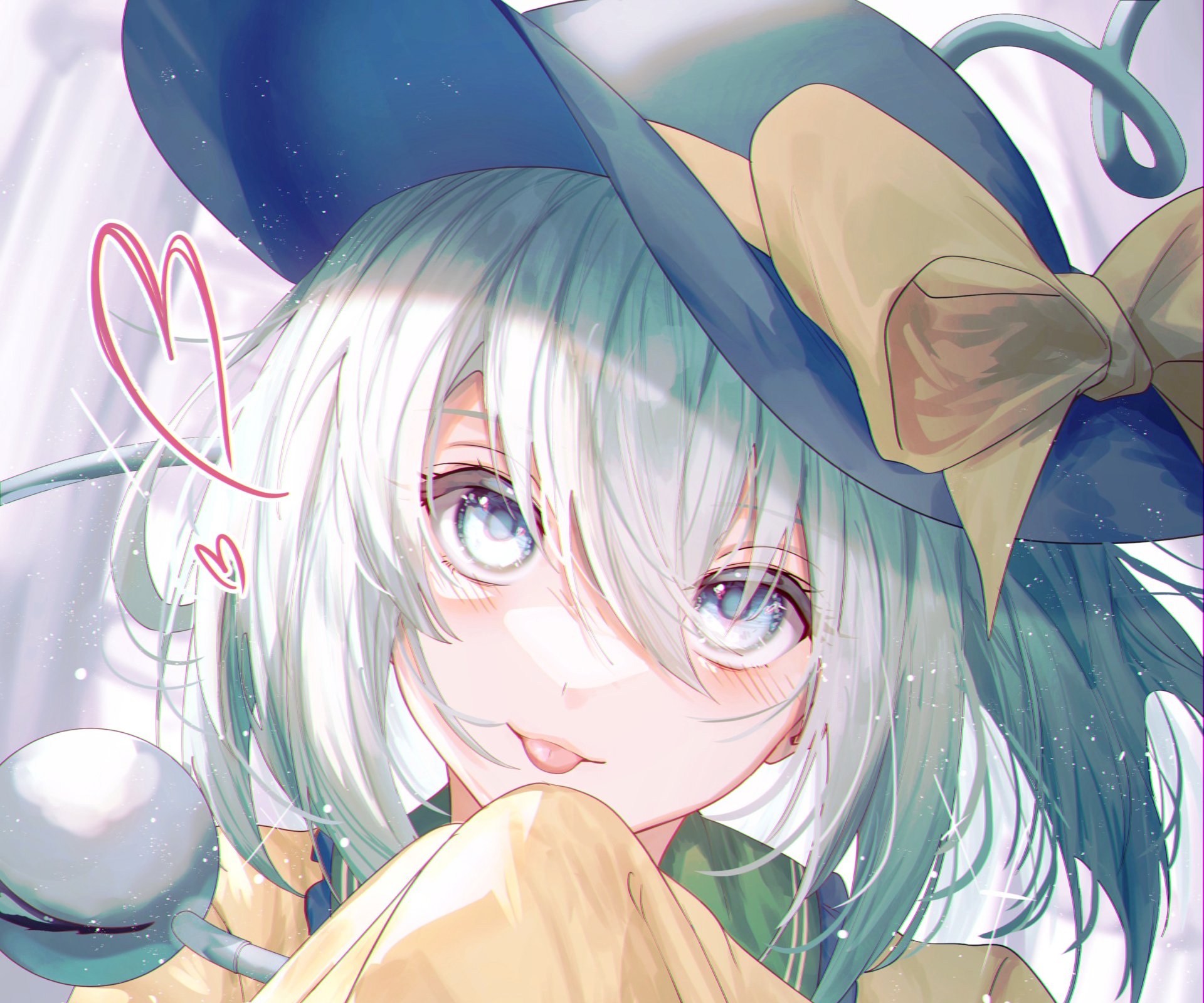 Koishi Komeiji (Touhou) pastel close-up: white-haired girl in a wide hat with bow, soft blush and heart doodle — 2K Quad HD PC desktop wallpaper background.