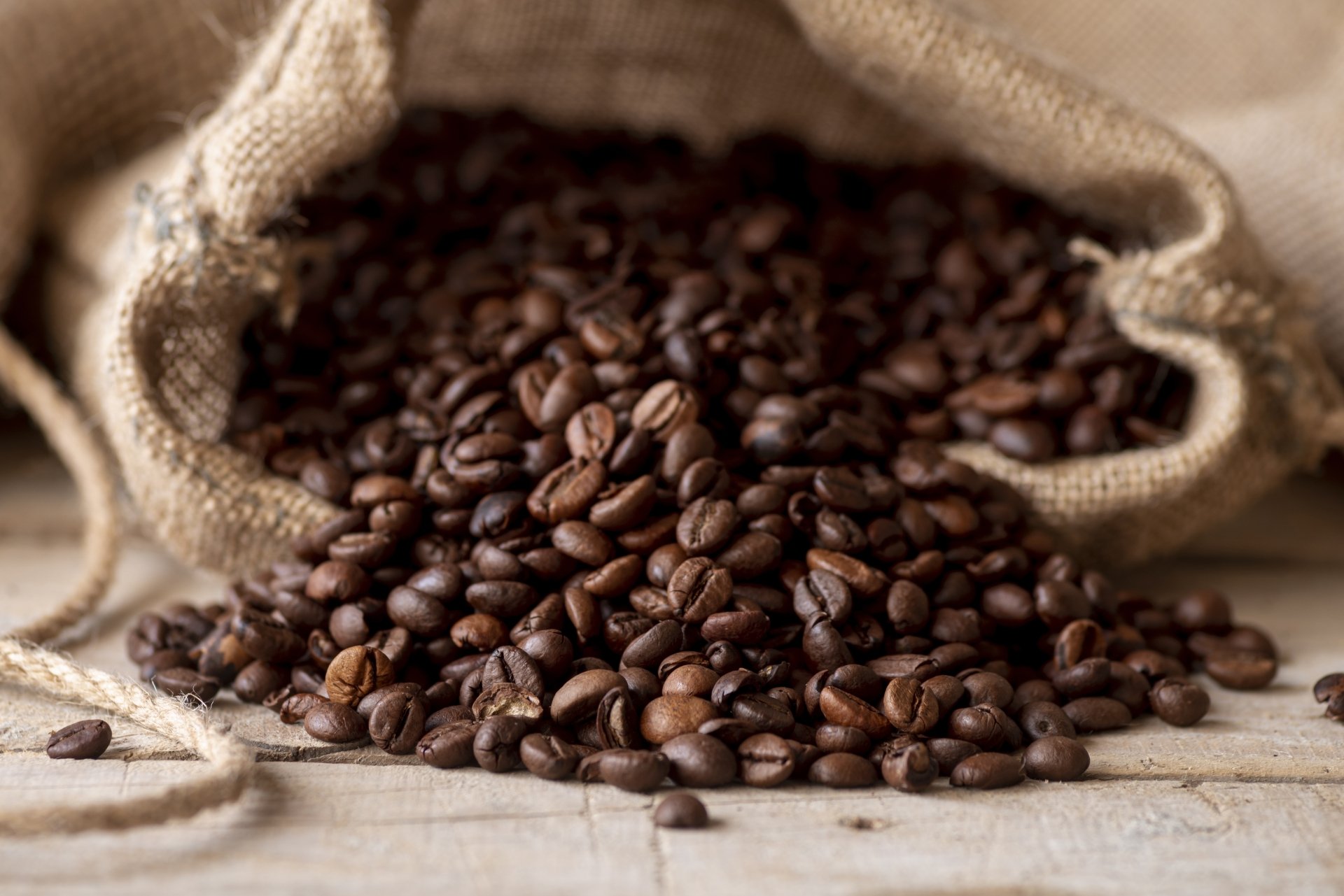 Download Coffee Beans Food Coffee 4k Ultra HD Wallpaper