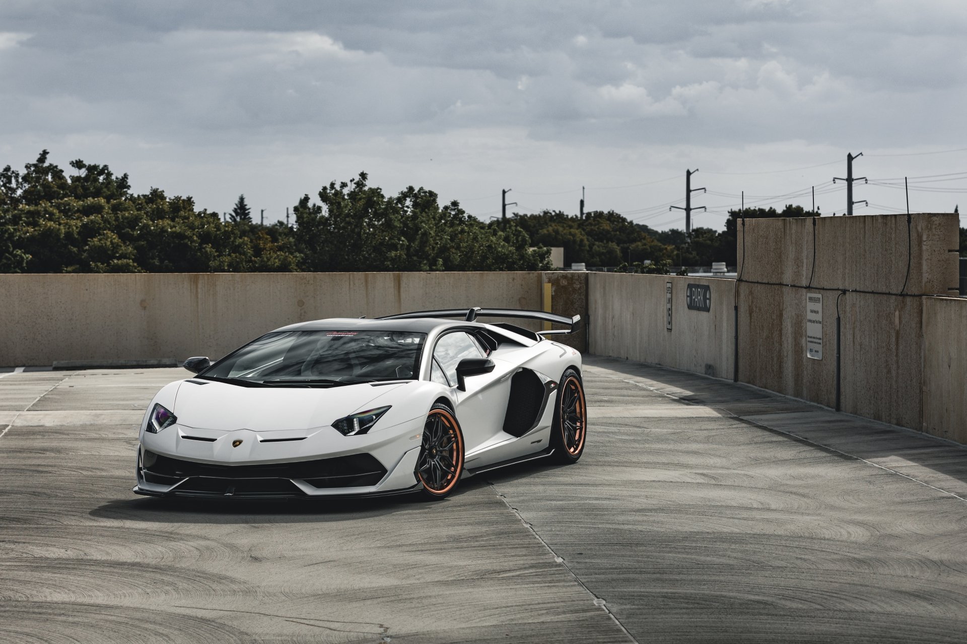 Download Vehicle Lamborghini Aventador SVJ 4k Ultra HD Wallpaper