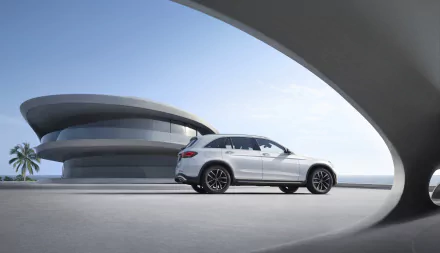  Mercedes-Benz GLC 260 L 4MATIC AMG Line
