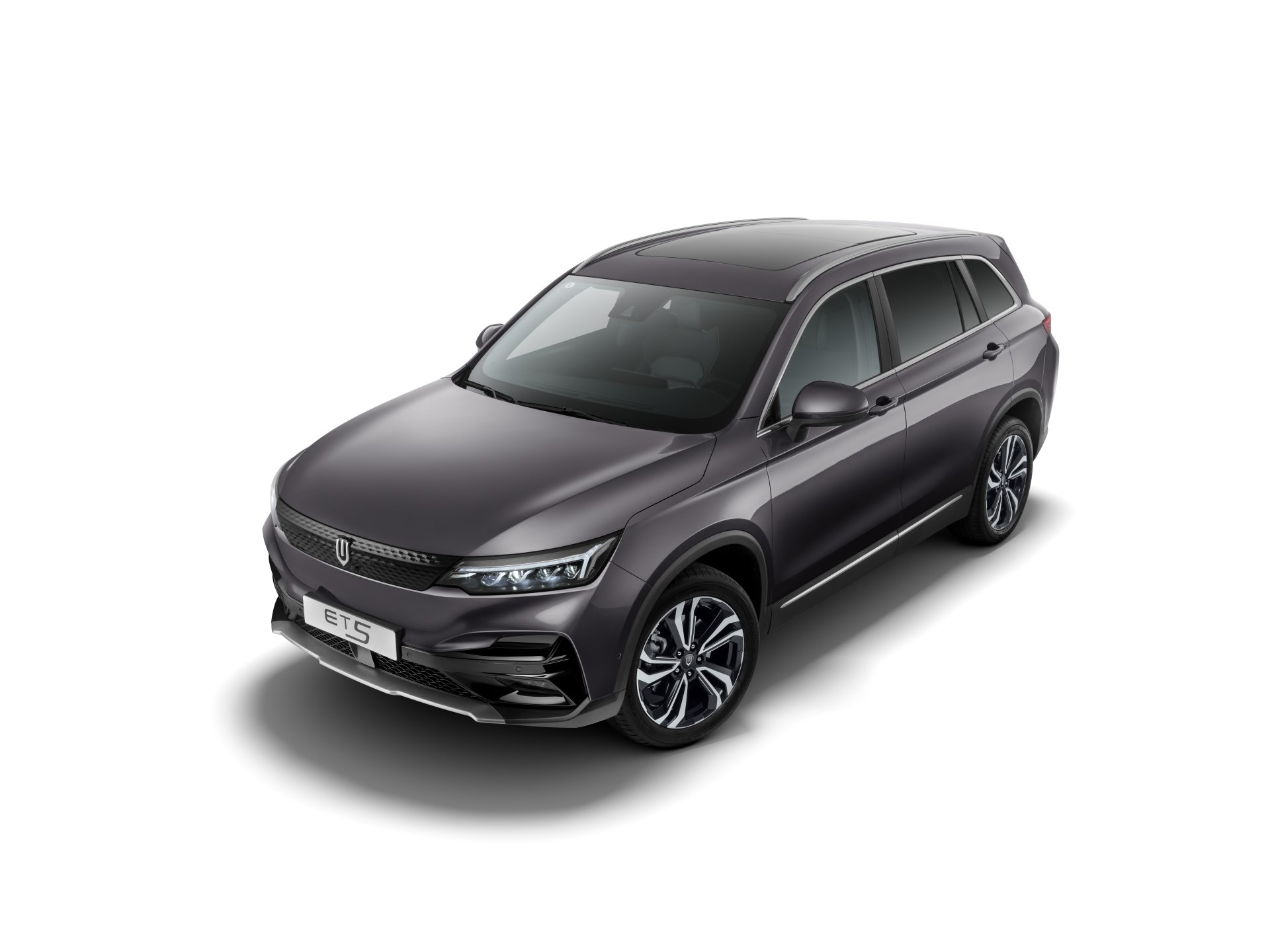 Download Vehicle Skywell ET5 8k Ultra HD Wallpaper