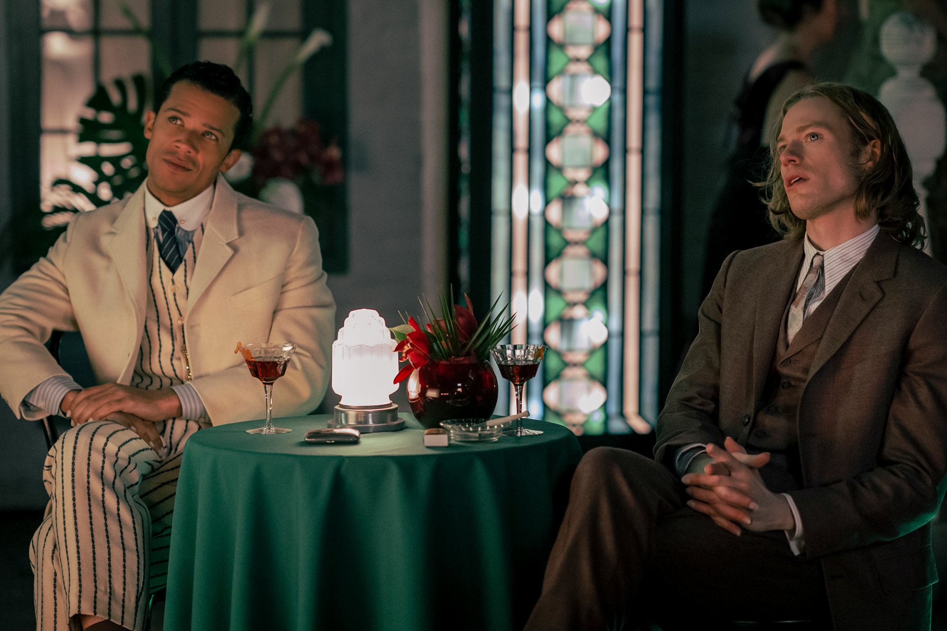 Download Lestat De Lioncourt Sam Reid Jacob Anderson Louis De Pointe Du Lac TV Show Interview With The Vampire HD Wallpaper