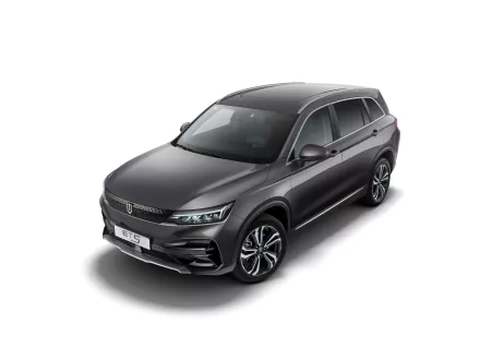 vehicle Skywell ET5 HD Desktop Wallpaper | Background Image