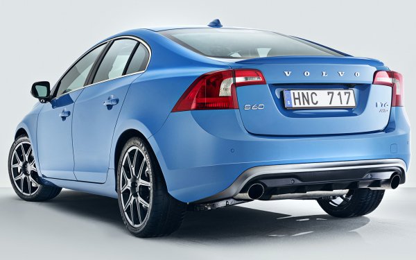 Luxurious Volvo S60 sedan - an exquisite auto gleaming in high-definition on a desktop wallpaper.