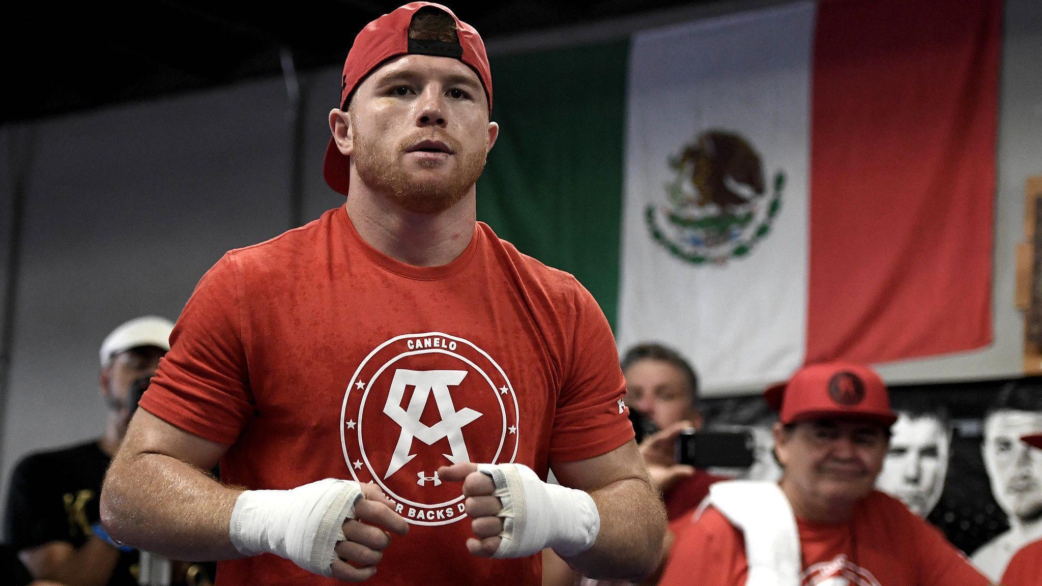 Canelo Álvarez: Boxing Champion HD Wallpaper