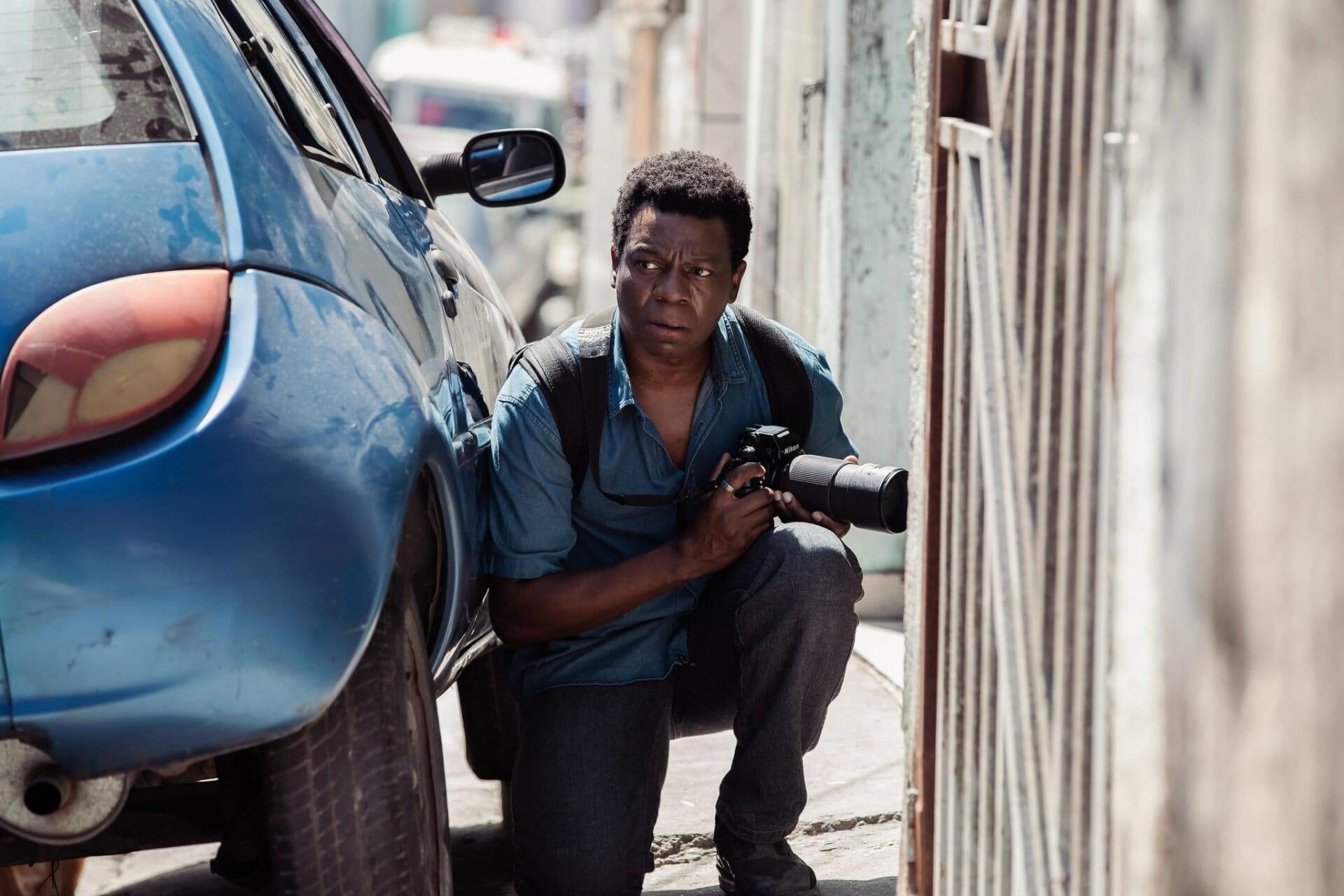HD desktop wallpaper featuring imagery from the TV show City of God: The Fight Rages On, capturing the intense atmosphere and dynamic storytelling of the series.