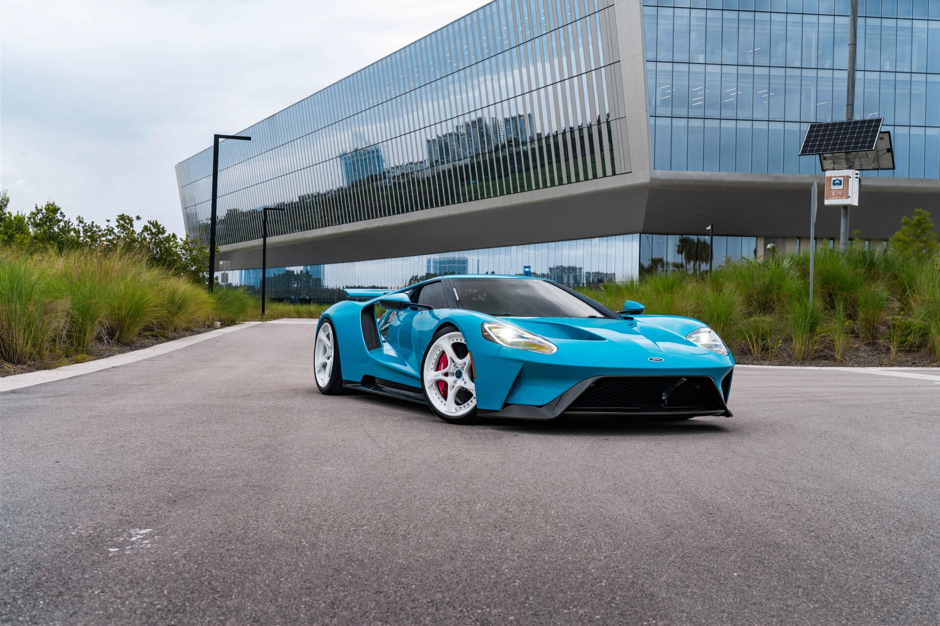 Download Car Ford GT 8k Ultra HD Wallpaper