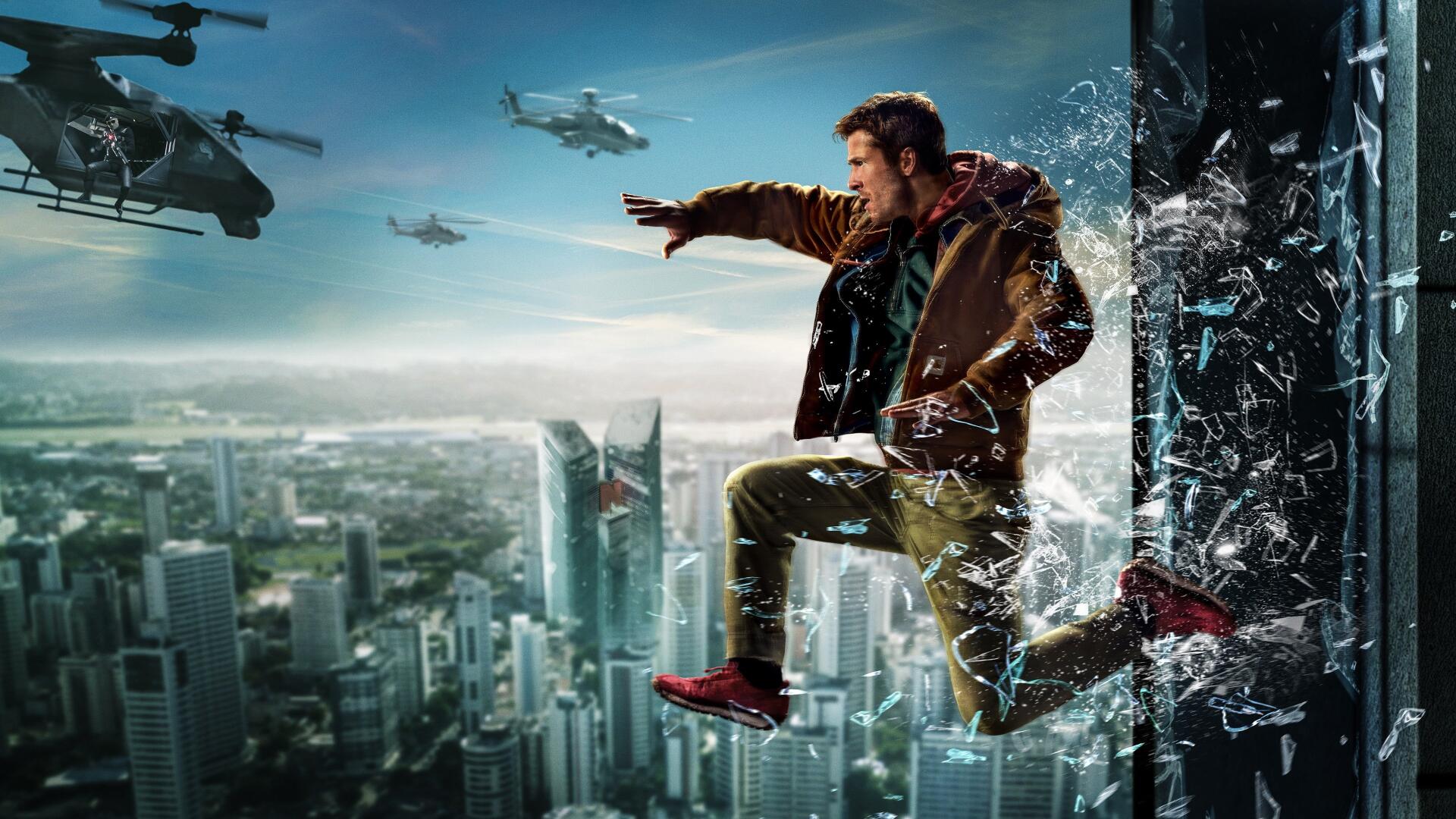 The Running Man — 4K Ultra HD PC desktop wallpaper and background of a man smashing through glass, leaping from a skyscraper as helicopters circle a sprawling city skyline.