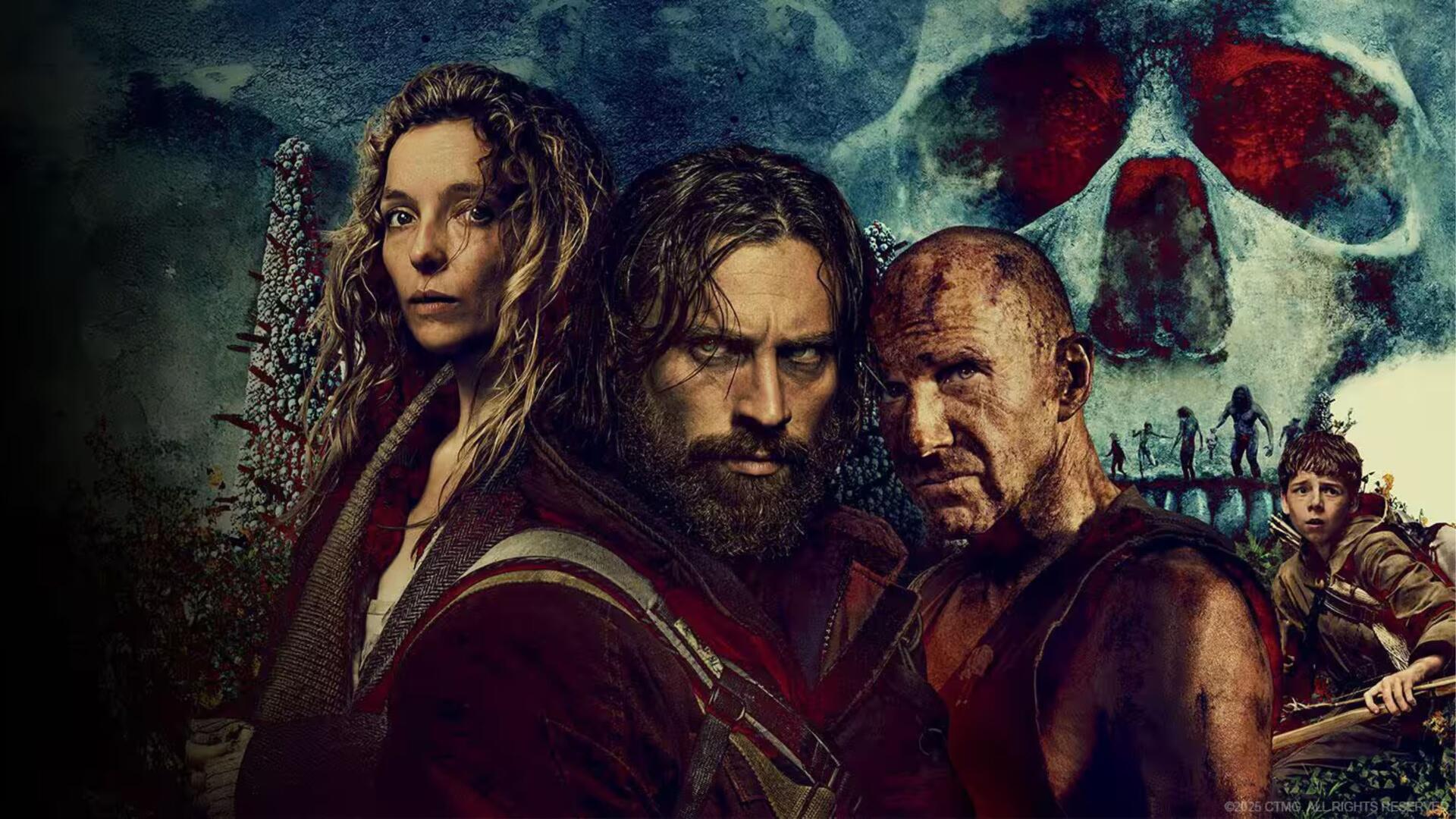 28 Years Later 4K Ultra HD PC desktop wallpaper and background: gritty post‑apocalyptic trio—bearded man center, scarred man, woman—skull‑shaped moon and distant walkers.