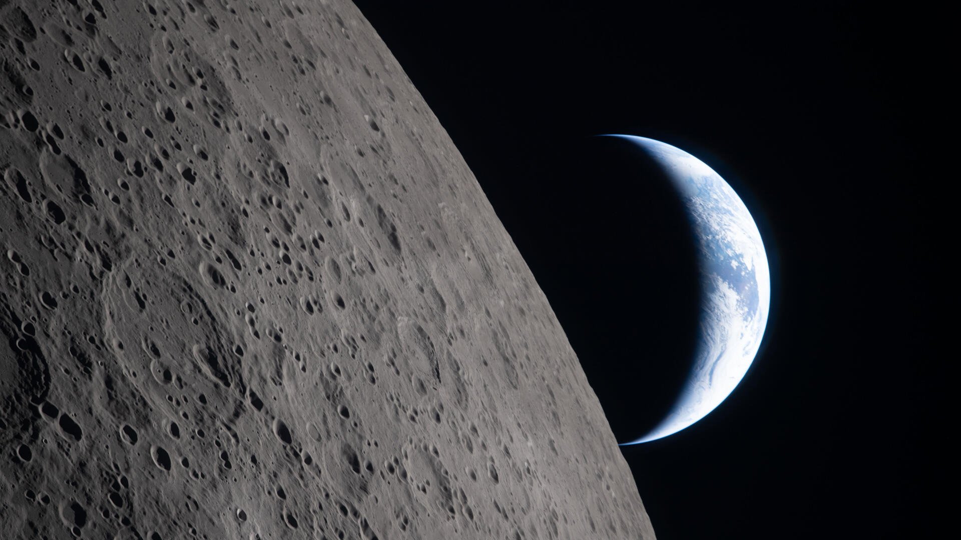 4K Ultra HD PC wallpaper: cratered Moon in foreground with crescent Earth from space, Artemis II.