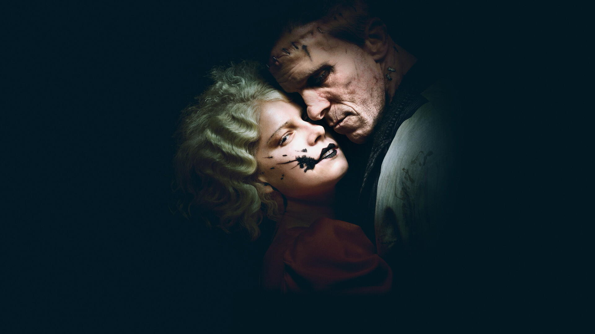 The Bride! 4K Ultra HD PC desktop wallpaper: close-up gothic portrait of a pale bride with smeared black makeup leaning against a man in deep shadow.