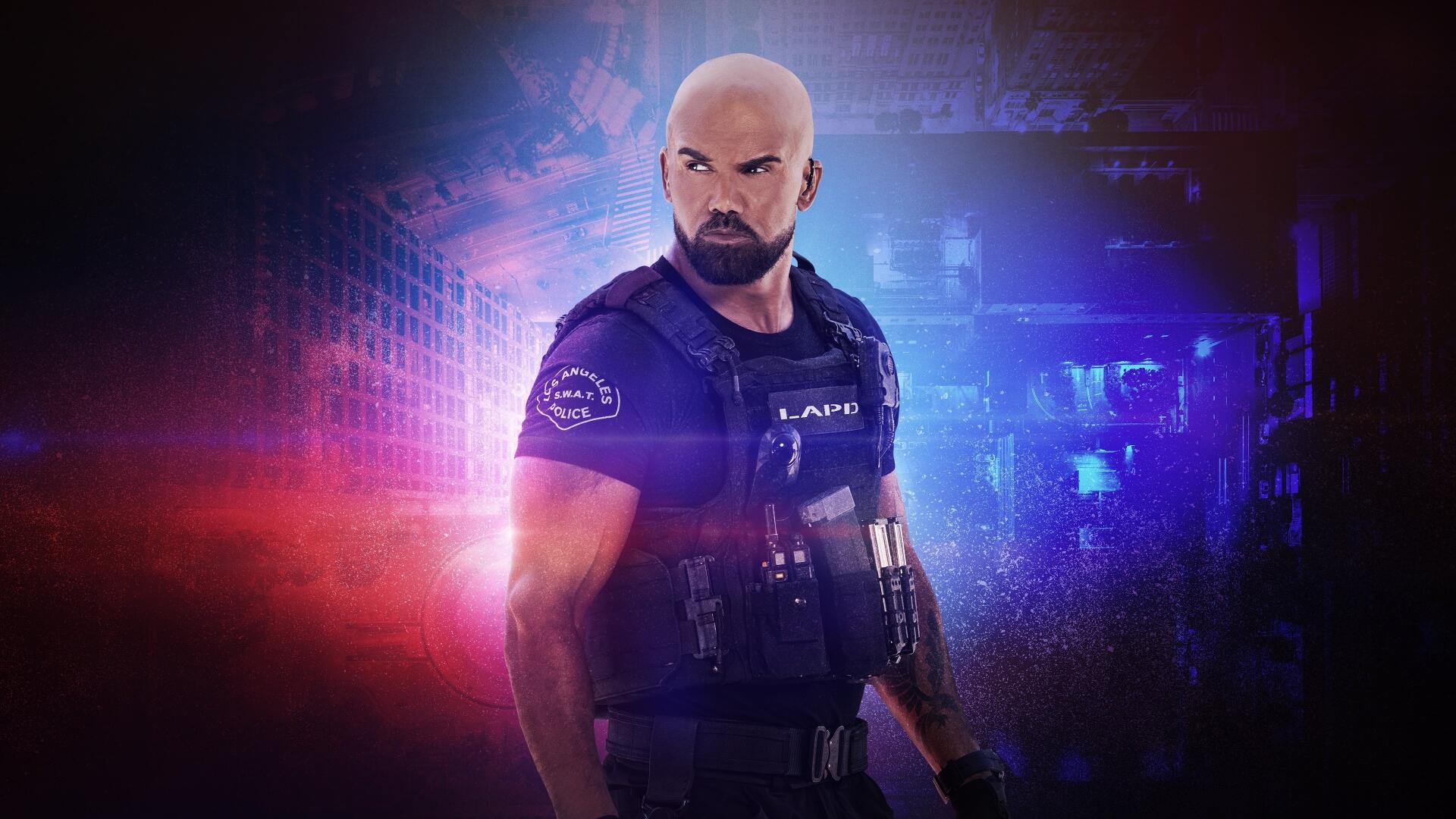 S.W.A.T. (TV Show) 4K Ultra HD PC wallpaper: bald SWAT officer in tactical LAPD vest stands against a moody neon-blue and red urban backdrop.