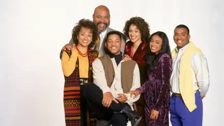 4K Ultra HD PC wallpaper — studio portrait of six smiling adults in colorful 1990s outfits in a warm family-group pose (tagged The Fresh Prince of Bel-Air).