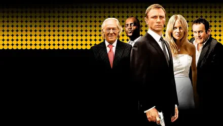 Layer Cake 4K Ultra HD PC desktop wallpaper/background: five characters in formal attire—lead holding a gun—posed against a black-to-gold dotted gradient.