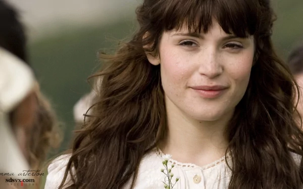 Celebrity Gemma Arterton HD Desktop Wallpaper | Background Image