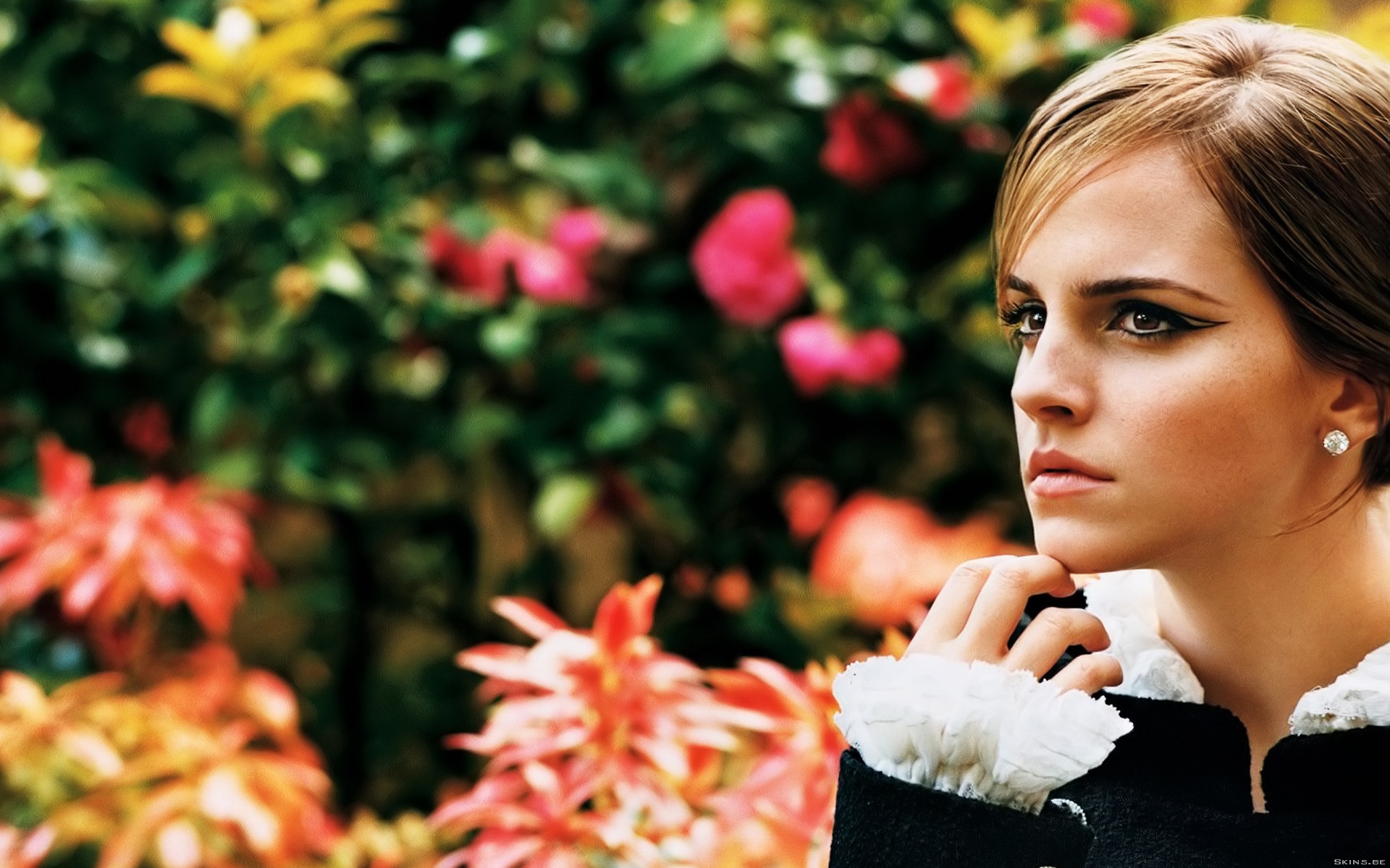 Download Actress Celebrity Emma Watson HD Wallpaper