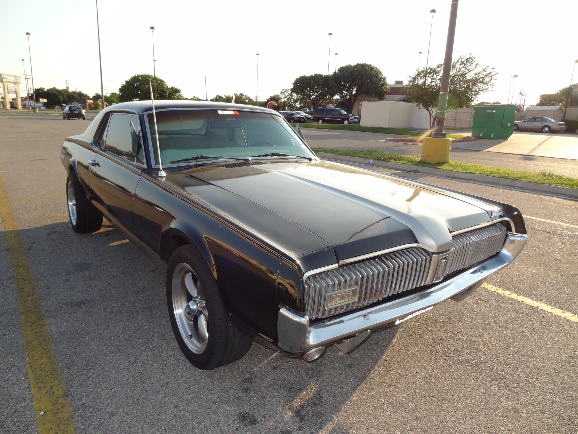 Download Vehicle Mercury (vehicle) 4k Ultra HD Wallpaper