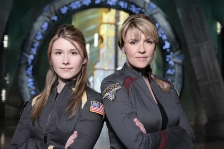 Samantha Carter Amanda Tapping dr.jennifer keller Jewel Staite TV Show Stargate Atlantis HD Desktop Wallpaper | Background Image