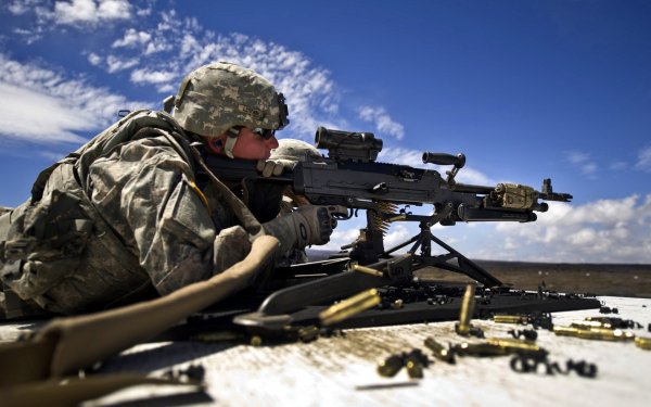 Military Soldier War Weapon Machine Gun HD Wallpaper | Background Image