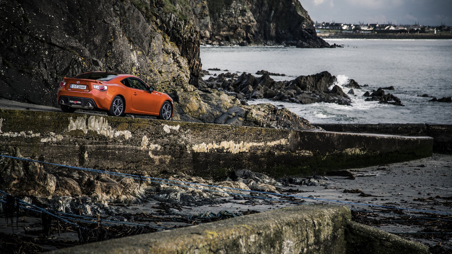 Download Vehicle Toyota HD Wallpaper