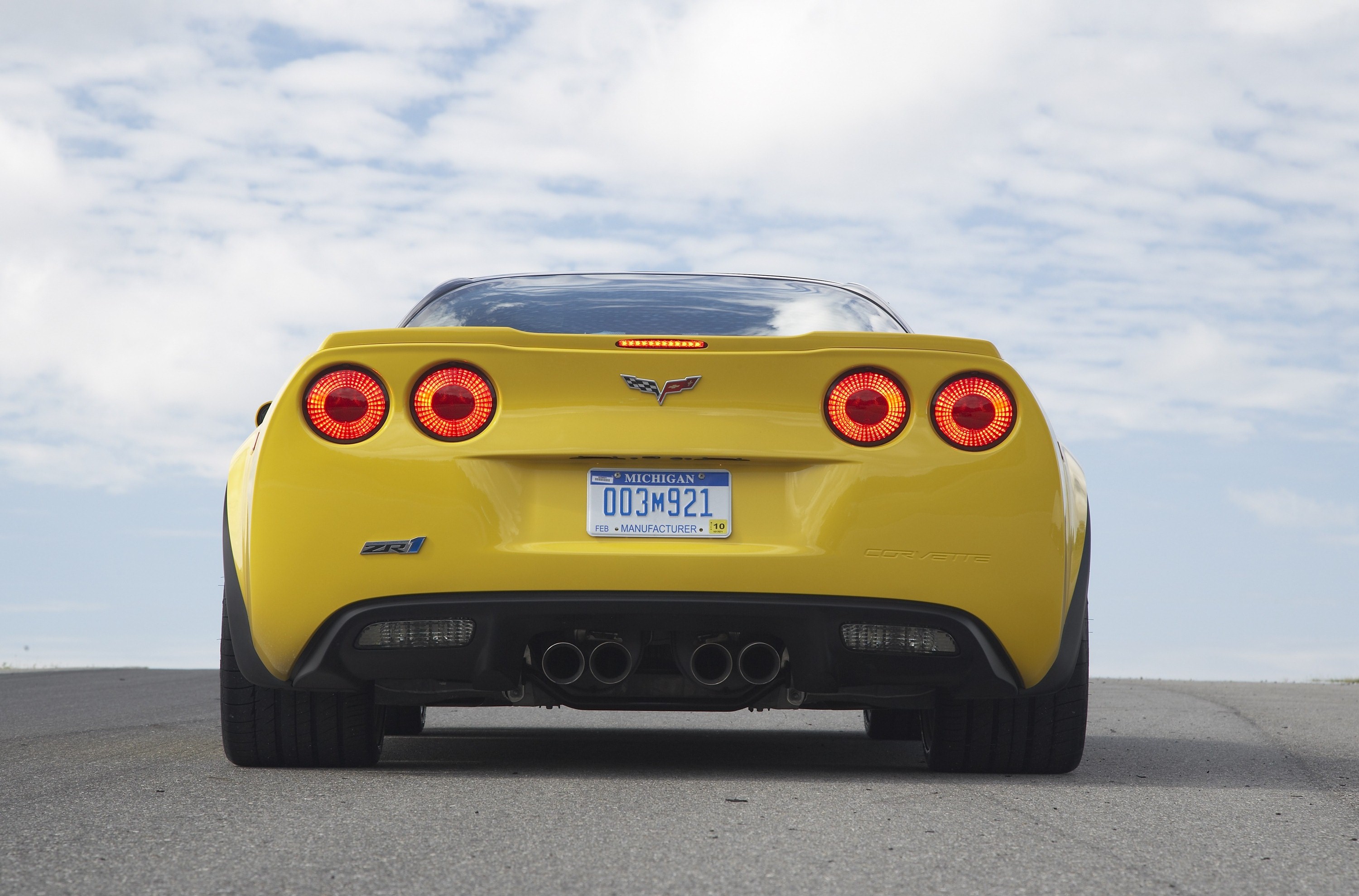 Vehicles Chevrolet Corvette HD Wallpaper | Background Image