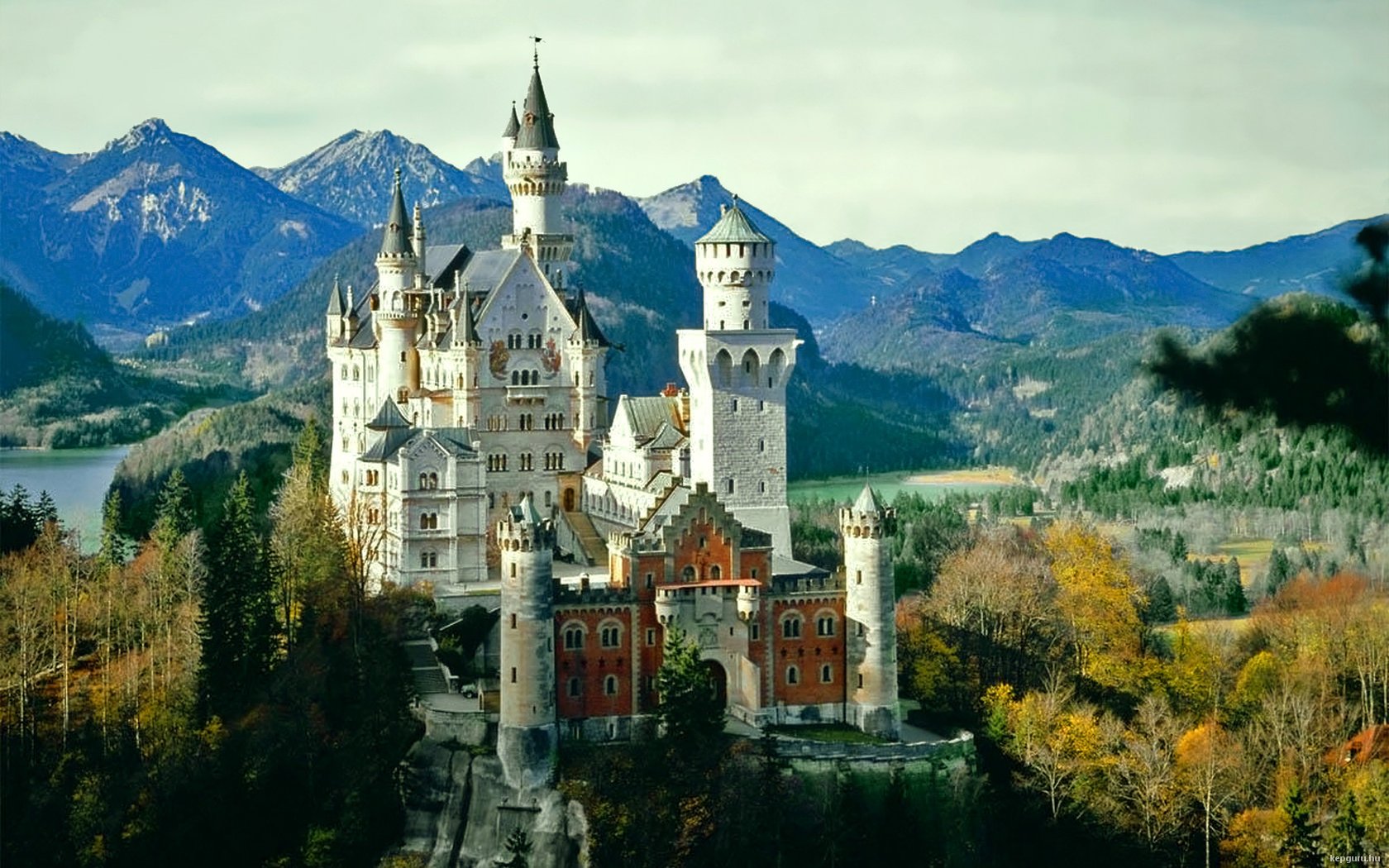 Download Man Made Neuschwanstein Castle Wallpaper