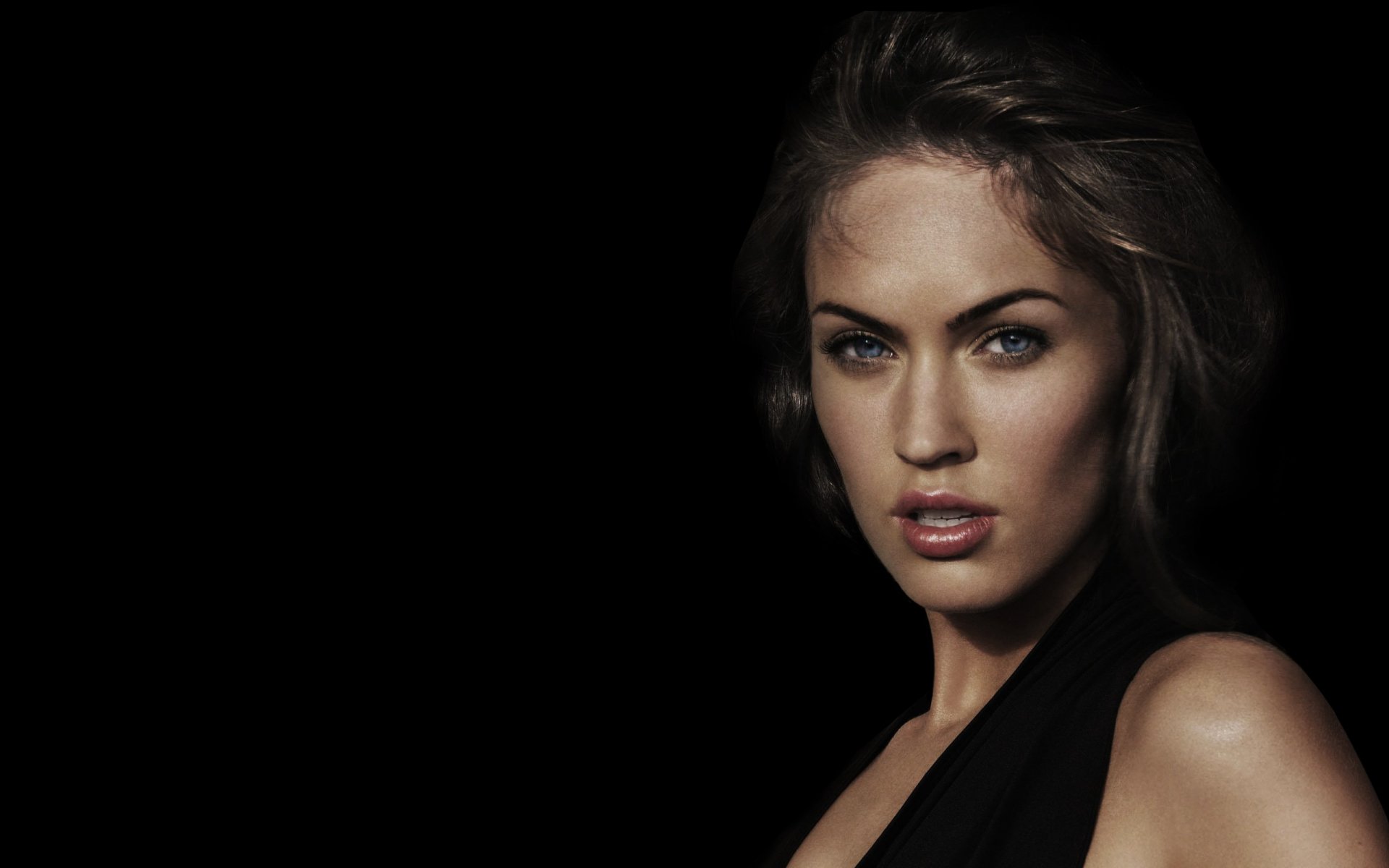 Download Celebrity Megan Fox HD Wallpaper