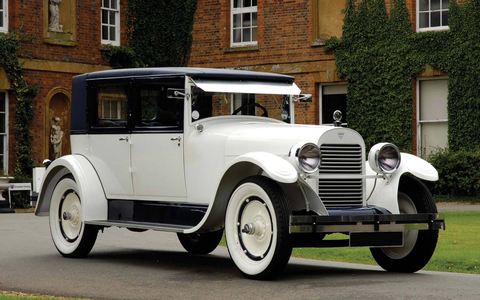 Download Vehicle 1926 Hudson Super Six Brougham HD Wallpaper