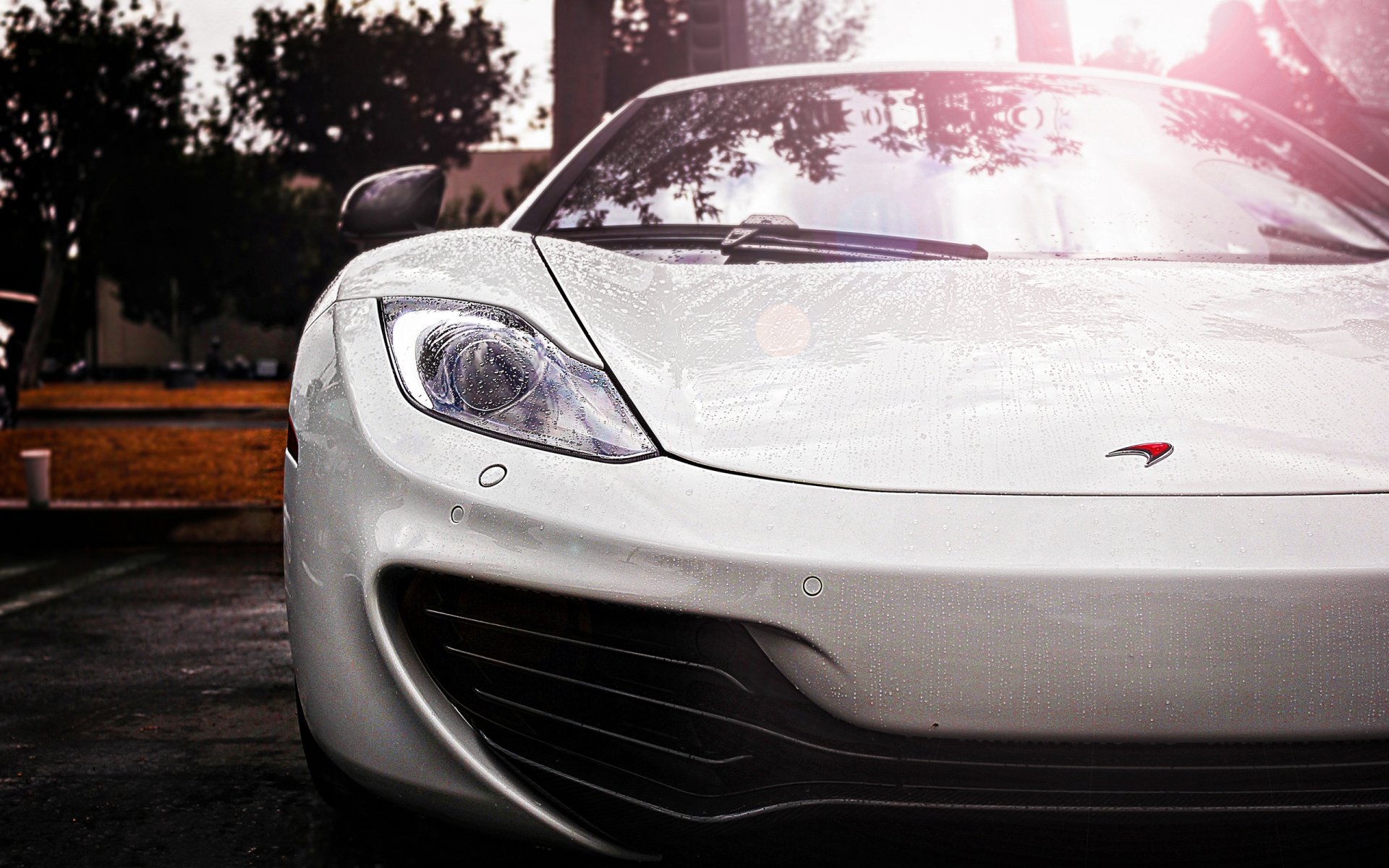 Download Vehicle McLaren MP4-12C HD Wallpaper