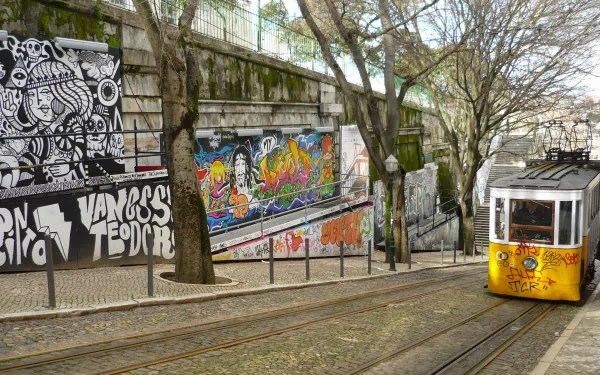 graffiti vehicle tram HD Desktop Wallpaper | Background Image