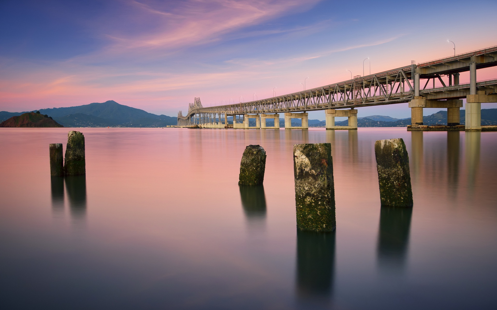 Do most. Ричмонд Рафаэль. Richmond–San Rafael Bridge. Калифорнийский мост во всю длину. Калифорния люди.